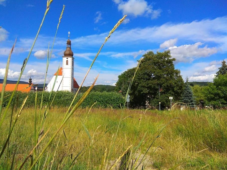 "Stone'S Throw" Krumlov 5 Min By Car, Lipno 15 Min By Car, 2 Bdrooms,Playroom Kajov ภายนอก รูปภาพ