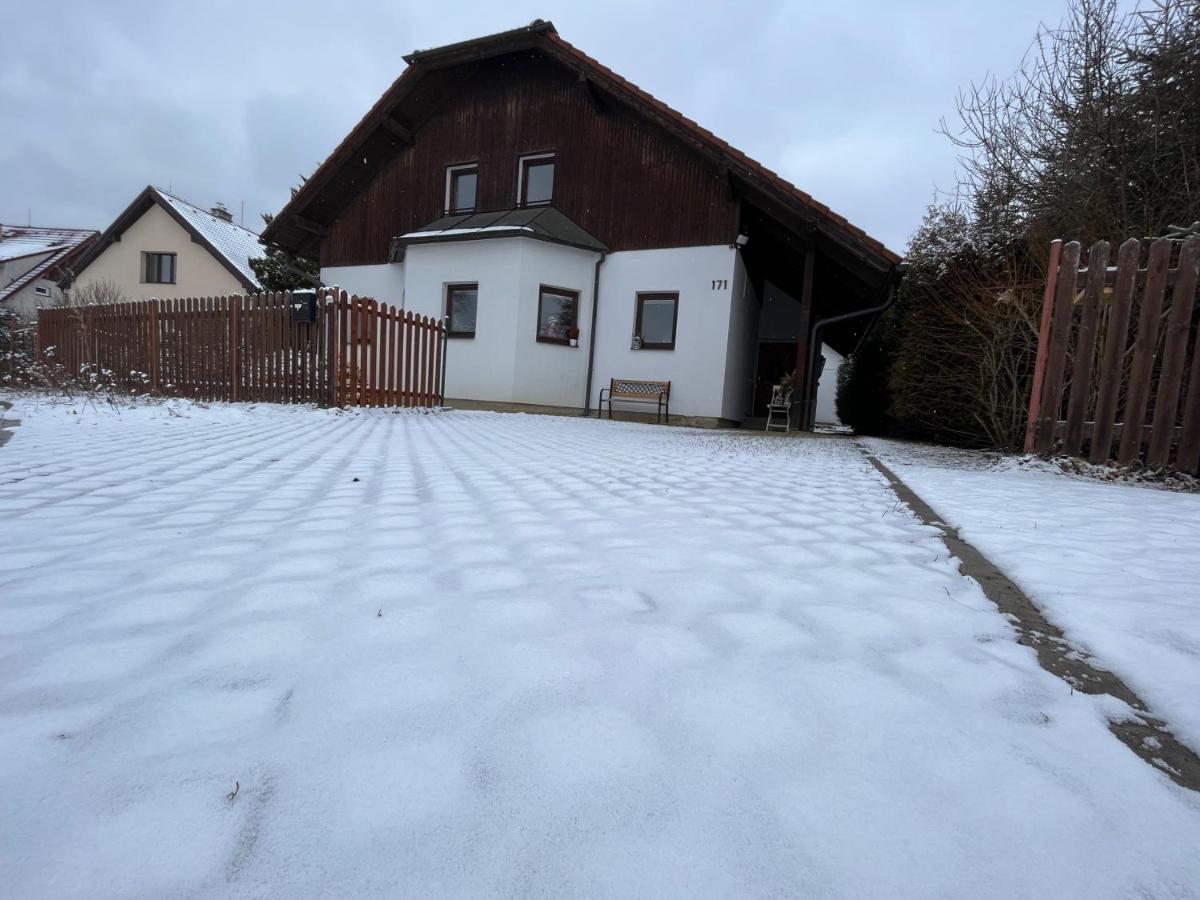"Stone'S Throw" Krumlov 5 Min By Car, Lipno 15 Min By Car, 2 Bdrooms,Playroom Kajov ภายนอก รูปภาพ